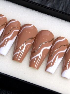 Neutral Tan and White Press-On Nail Set